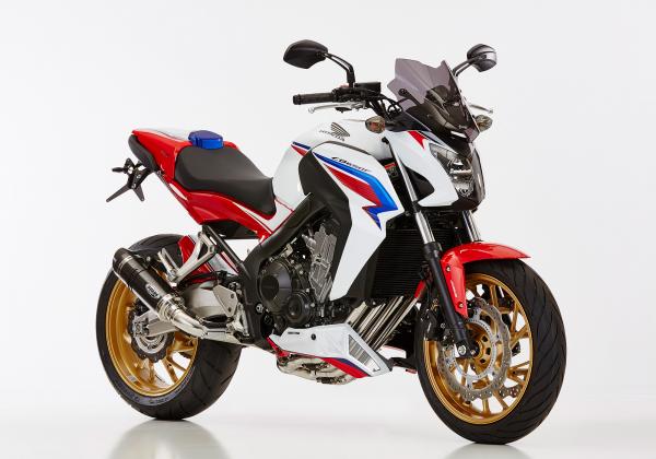 Auspuff SHARK Street GP Komplettanlage (4-1) Super Short, 840988